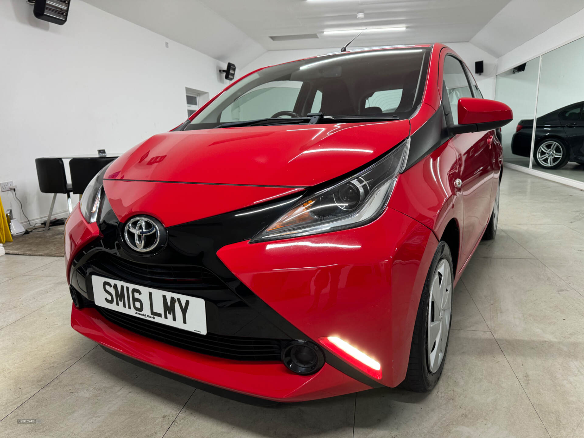 Toyota Aygo HATCHBACK in Down