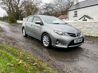 Toyota Auris 1.33 Dual VVTi Icon 5dr in Down