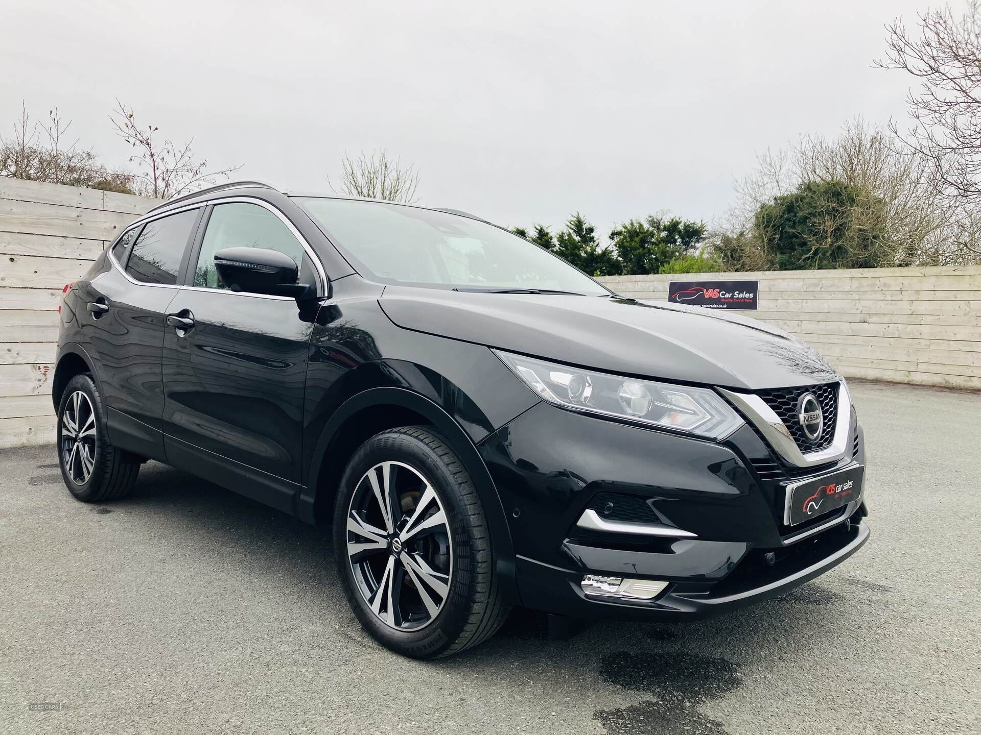 Nissan Qashqai DIESEL HATCHBACK in Down