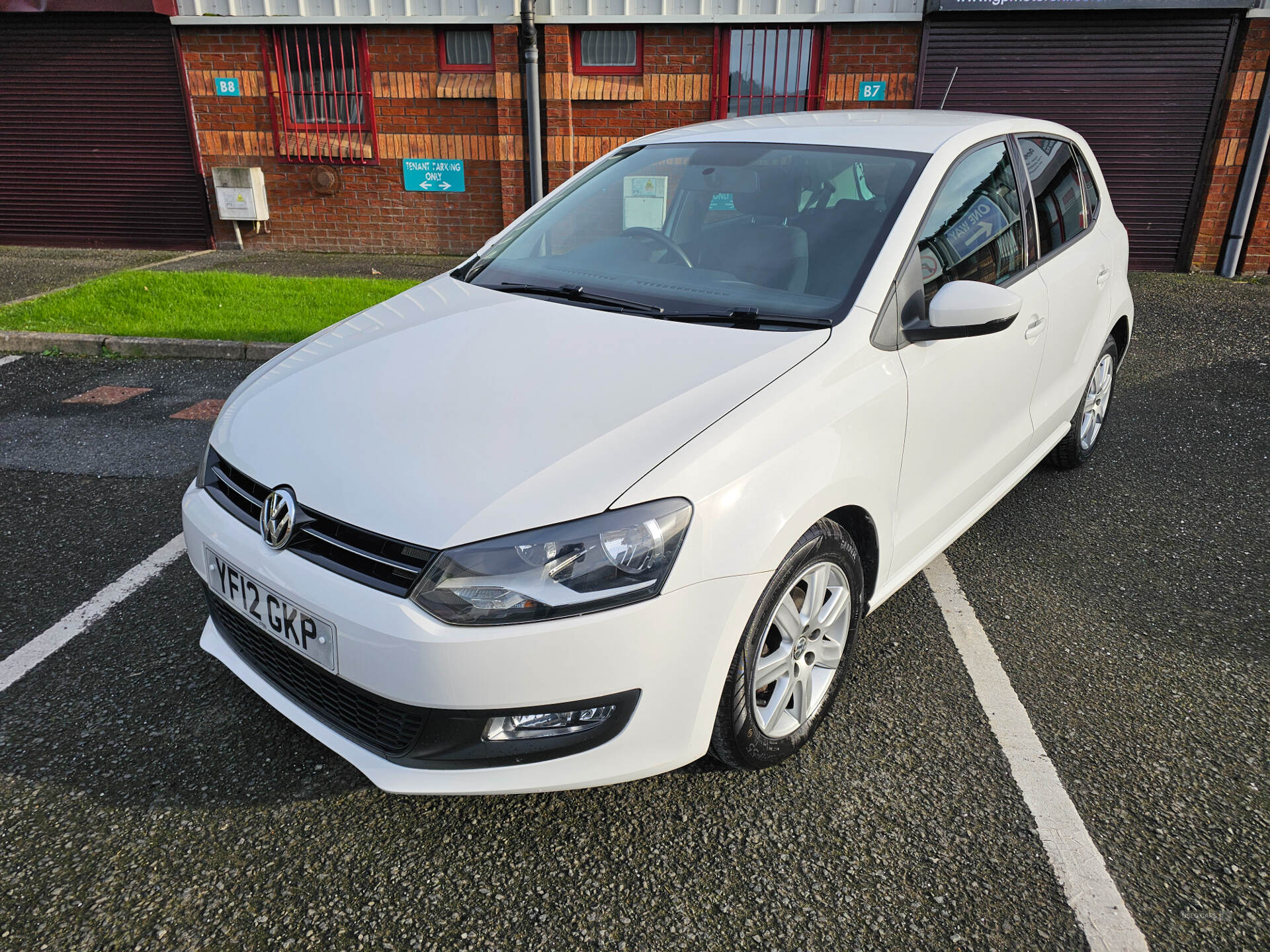 Volkswagen Polo HATCHBACK in Down