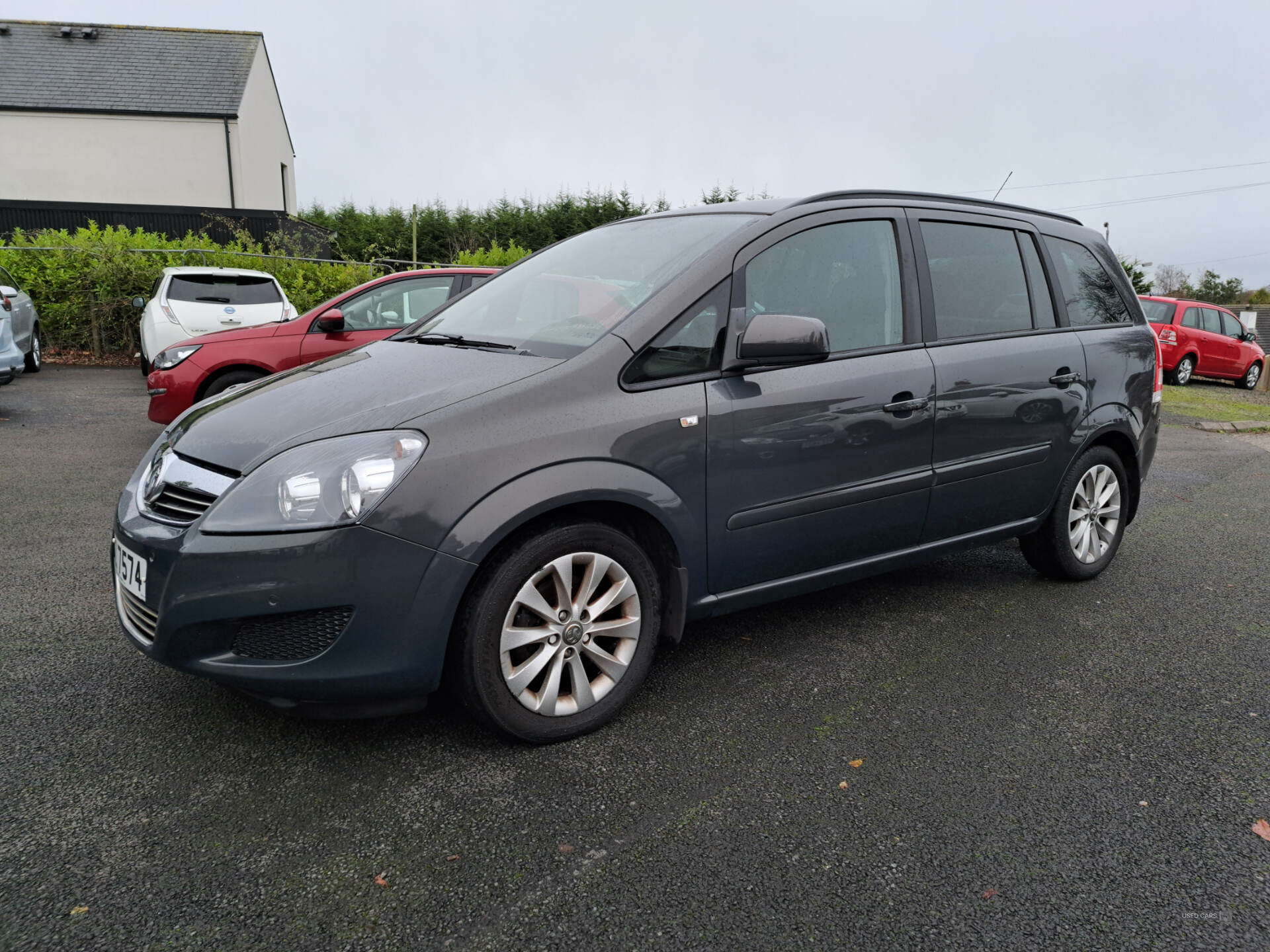 Vauxhall Zafira ESTATE in Antrim