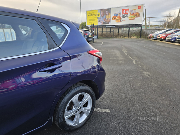 Nissan Pulsar HATCHBACK in Down