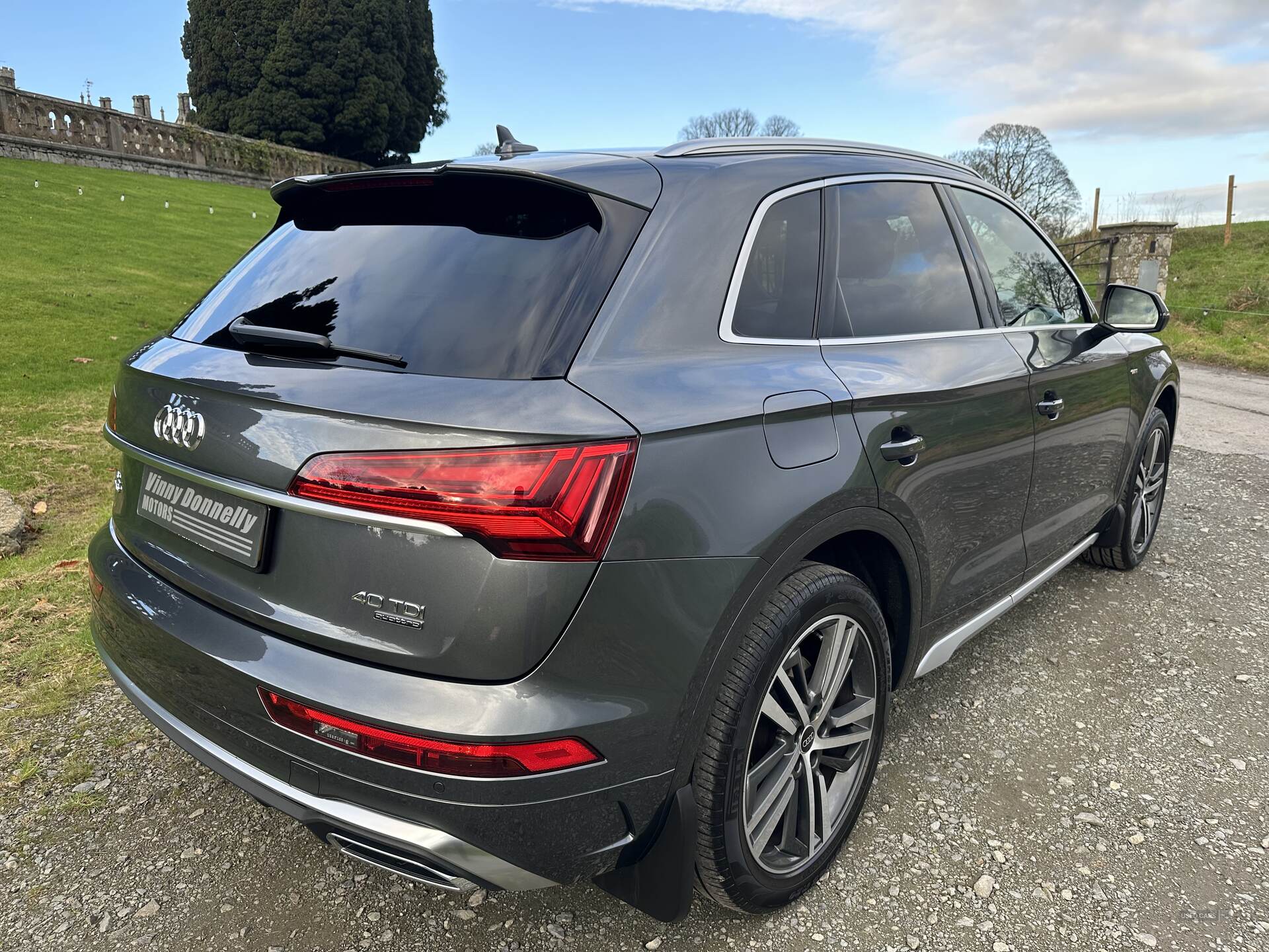 Audi Q5 DIESEL ESTATE in Down