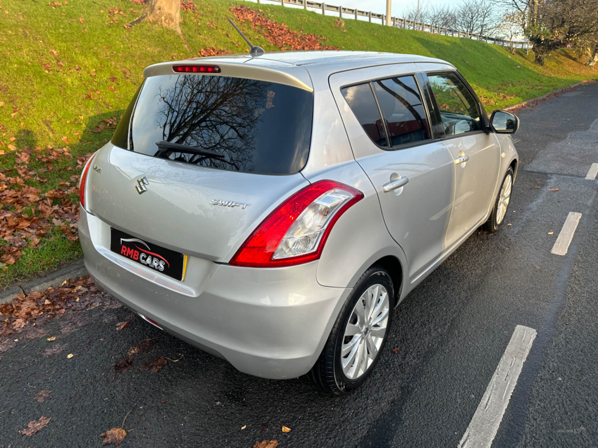 Suzuki Swift HATCHBACK in Down