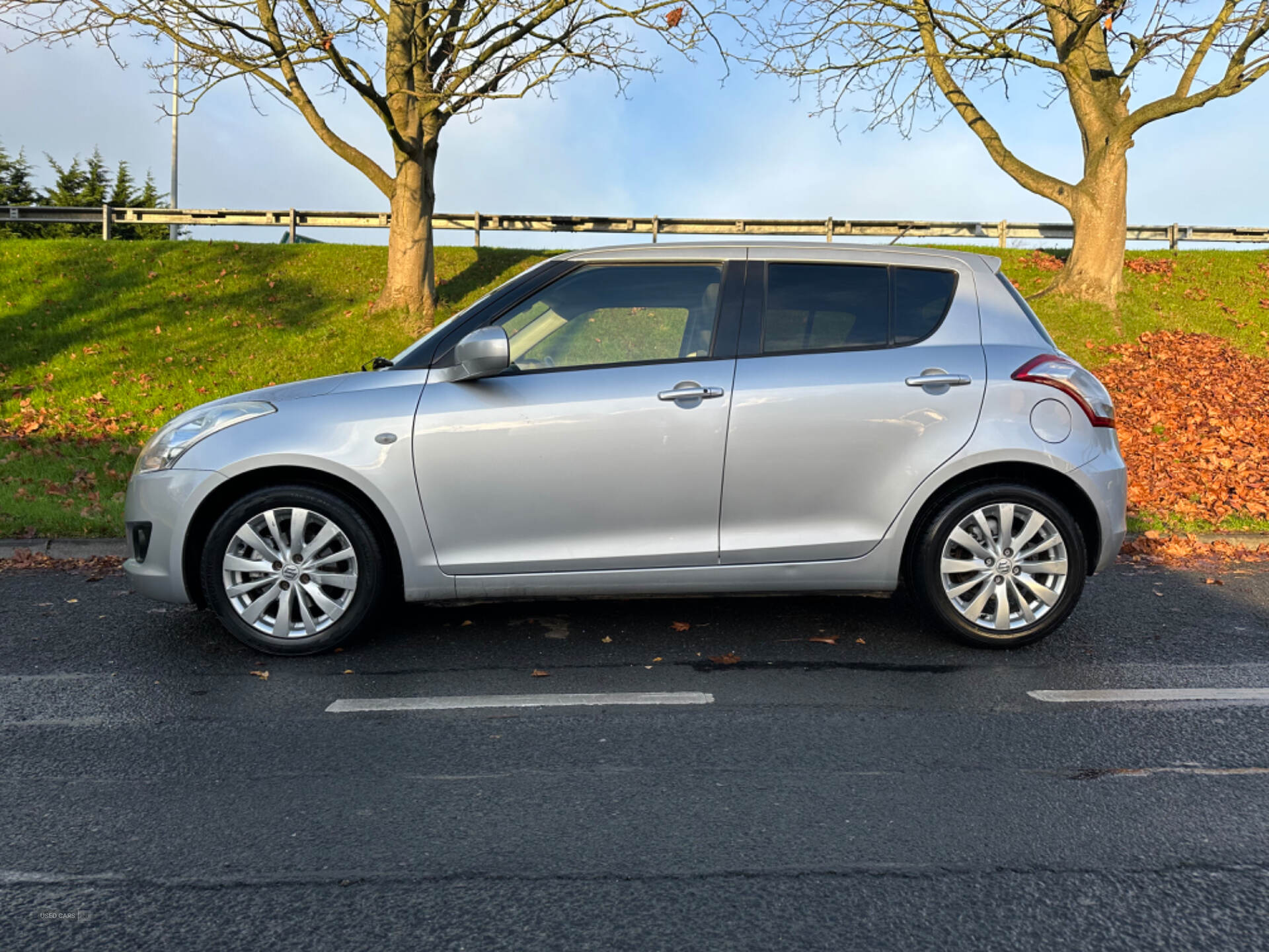 Suzuki Swift HATCHBACK in Down