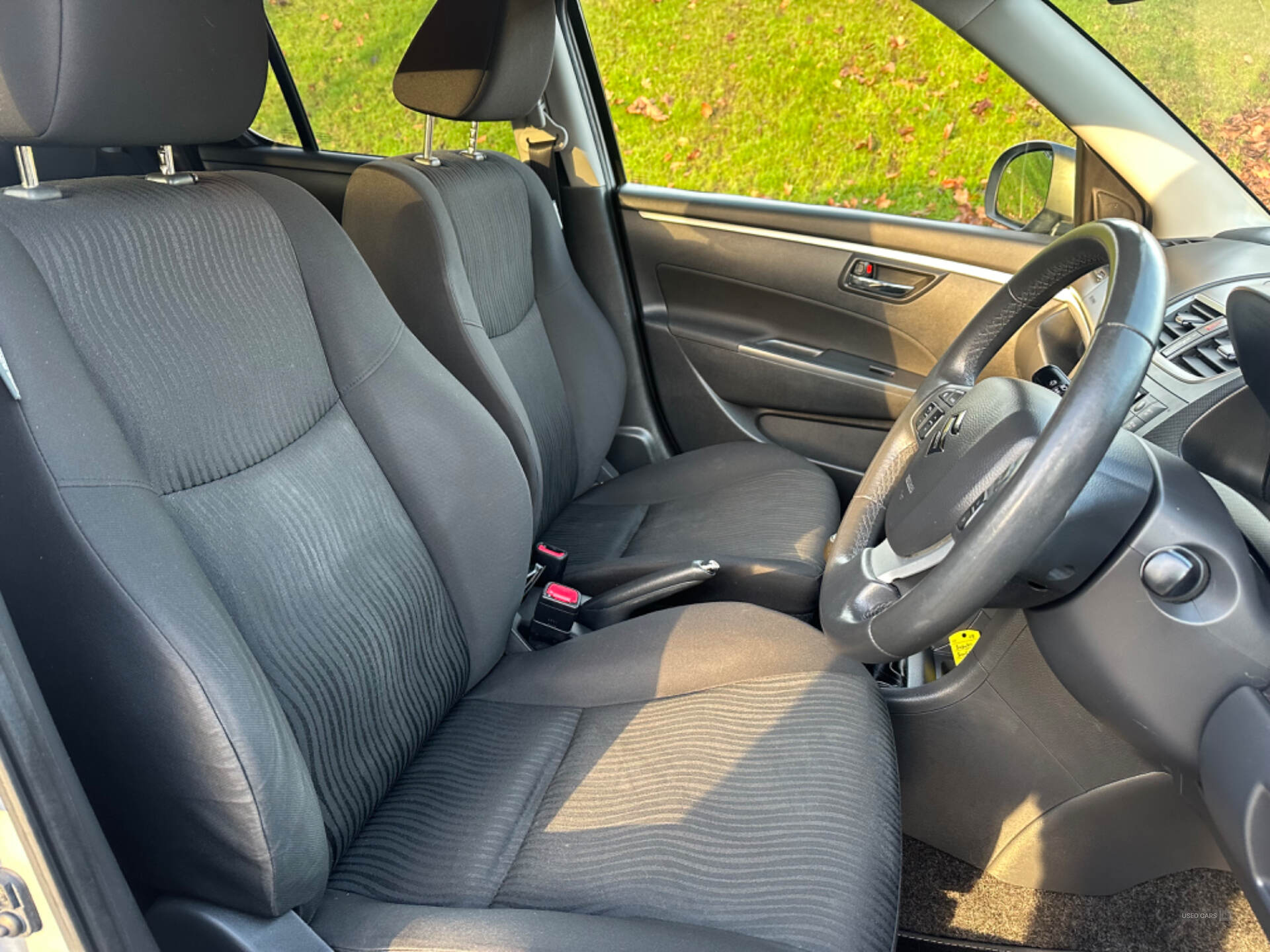 Suzuki Swift HATCHBACK in Down