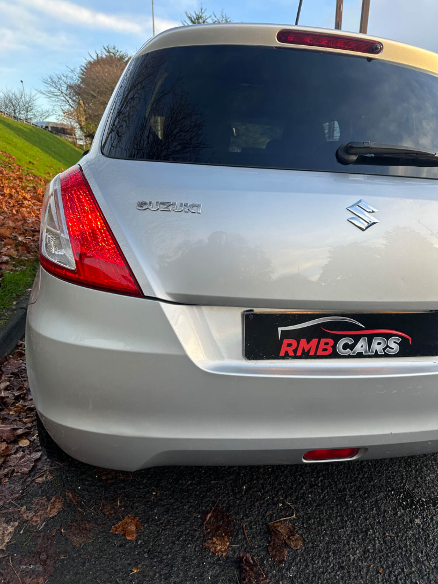 Suzuki Swift HATCHBACK in Down