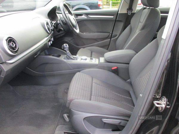 Audi A3 SPORTBACK in Down