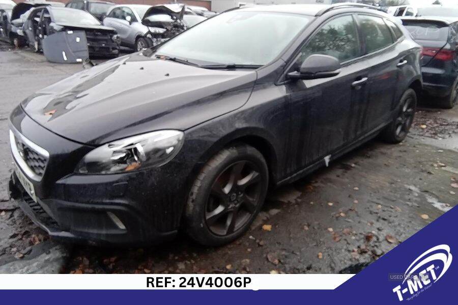 Jan 2015 Volvo V40 D2 Cross Country Lux 5dr Powershift