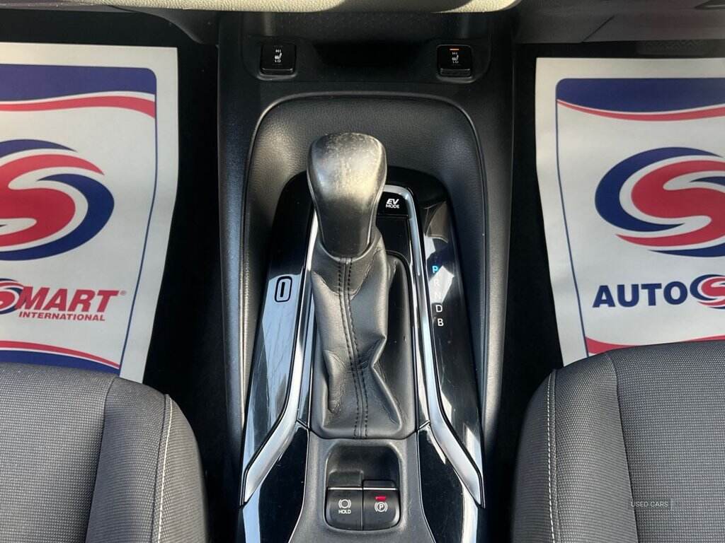 Dec 2020 Toyota Corolla 1.8 VVT-i Hybrid Icon Tech 5dr CVT