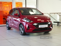 Hyundai i10 1.0 Premium Hatchback 5dr Petrol Auto Euro 6 (s/s) (67 ps) in Tyrone