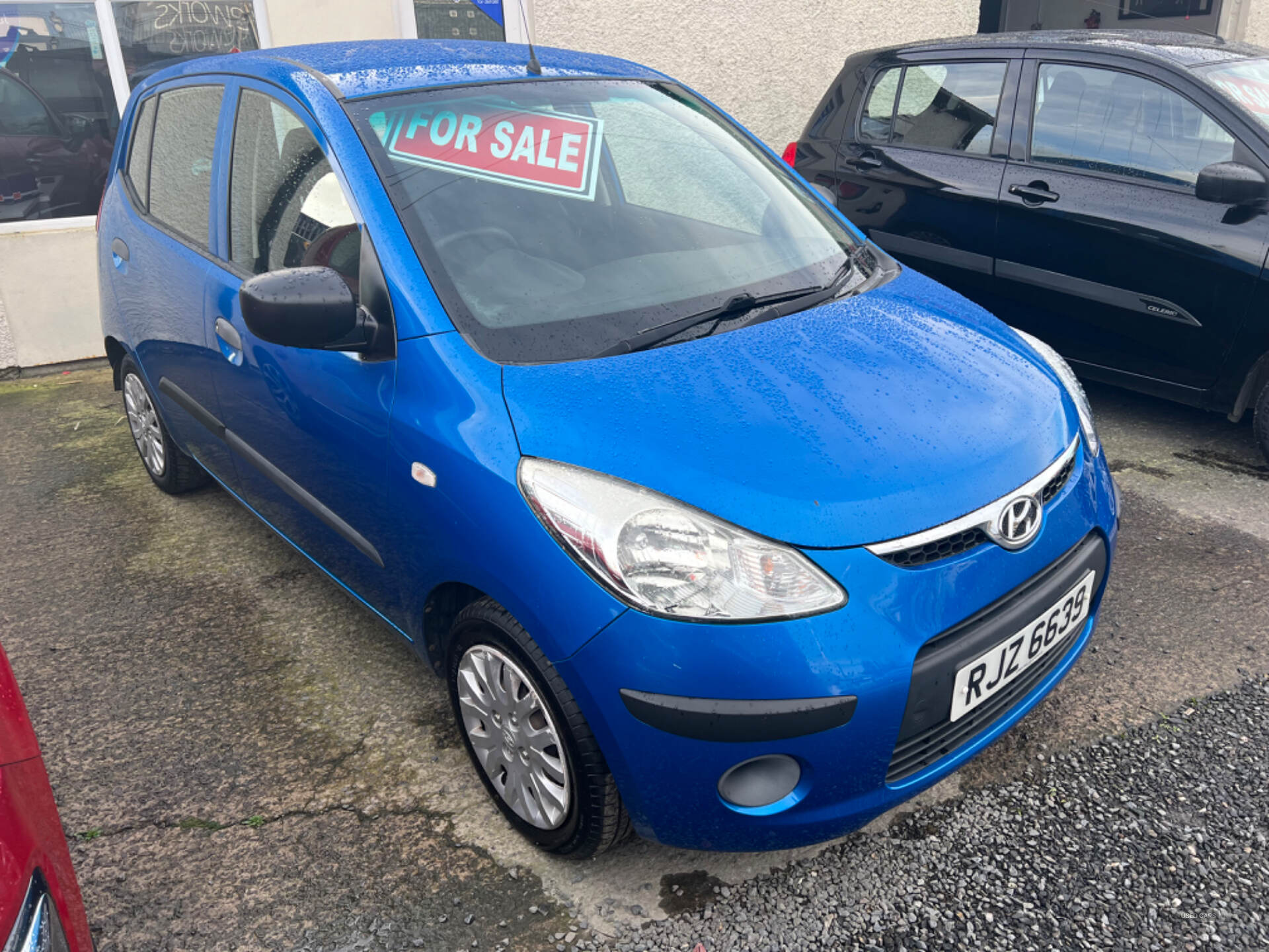 Hyundai i10 HATCHBACK in Down