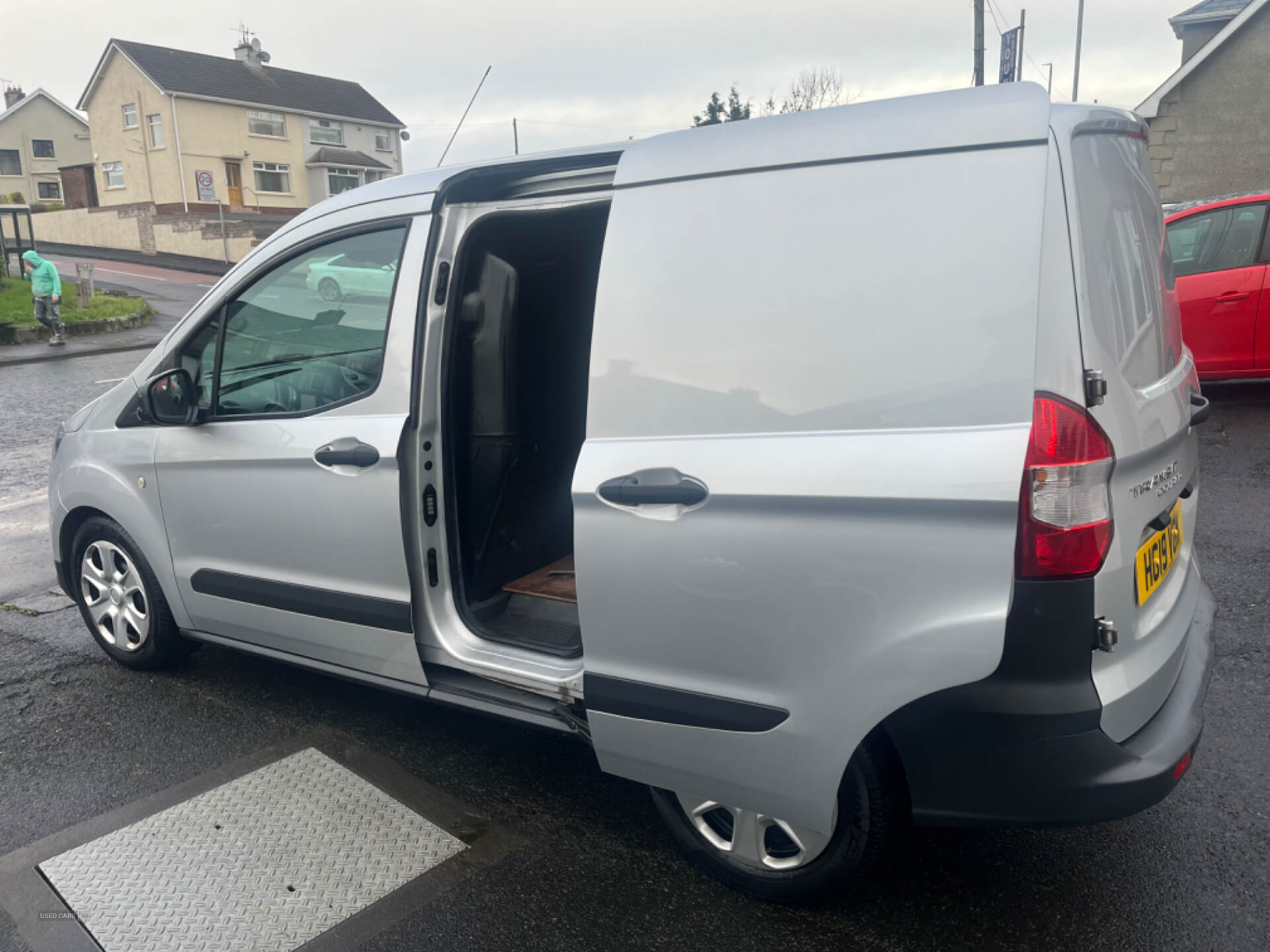 Ford Transit Courier DIESEL in Derry / Londonderry