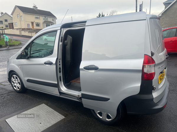 Ford Transit Courier DIESEL in Derry / Londonderry