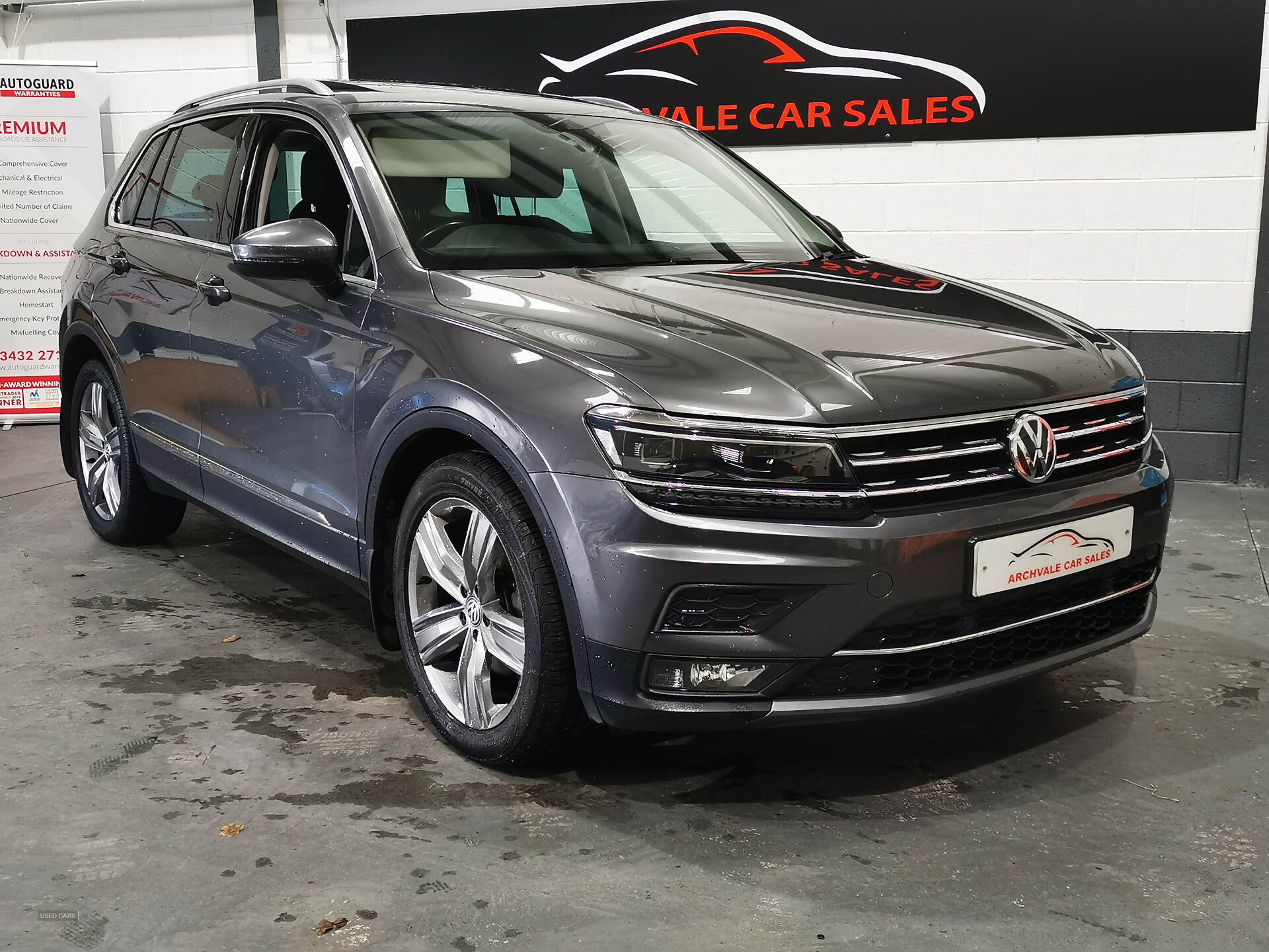 Volkswagen Tiguan DIESEL ESTATE in Down