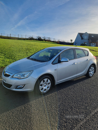 Vauxhall Astra 1.4i 16V Exclusiv 5dr in Derry / Londonderry