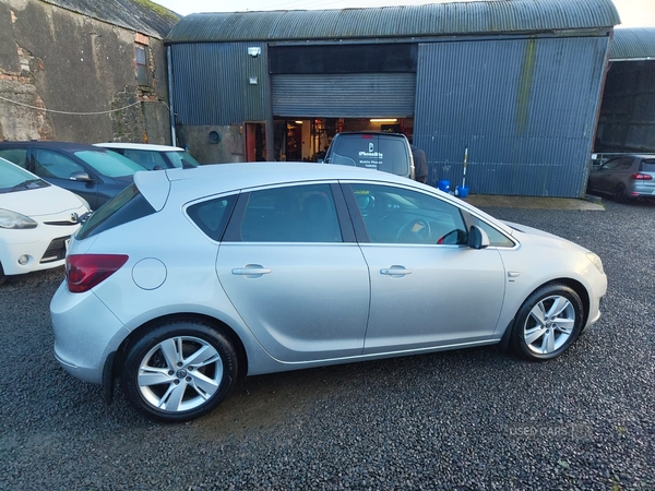 Vauxhall Astra DIESEL HATCHBACK in Antrim