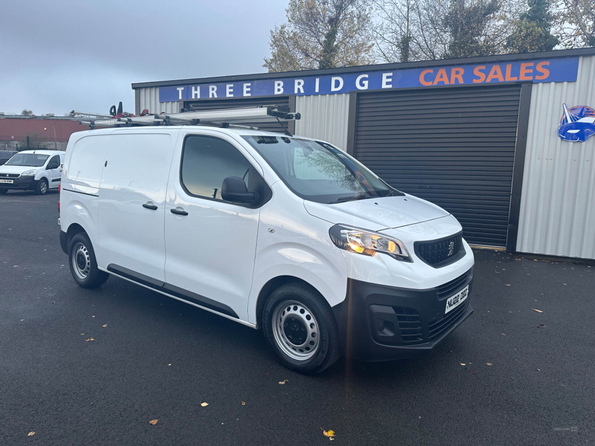 Mar 2022 Peugeot Expert 1400 2.0 BlueHDi 145 Professional Premium Van