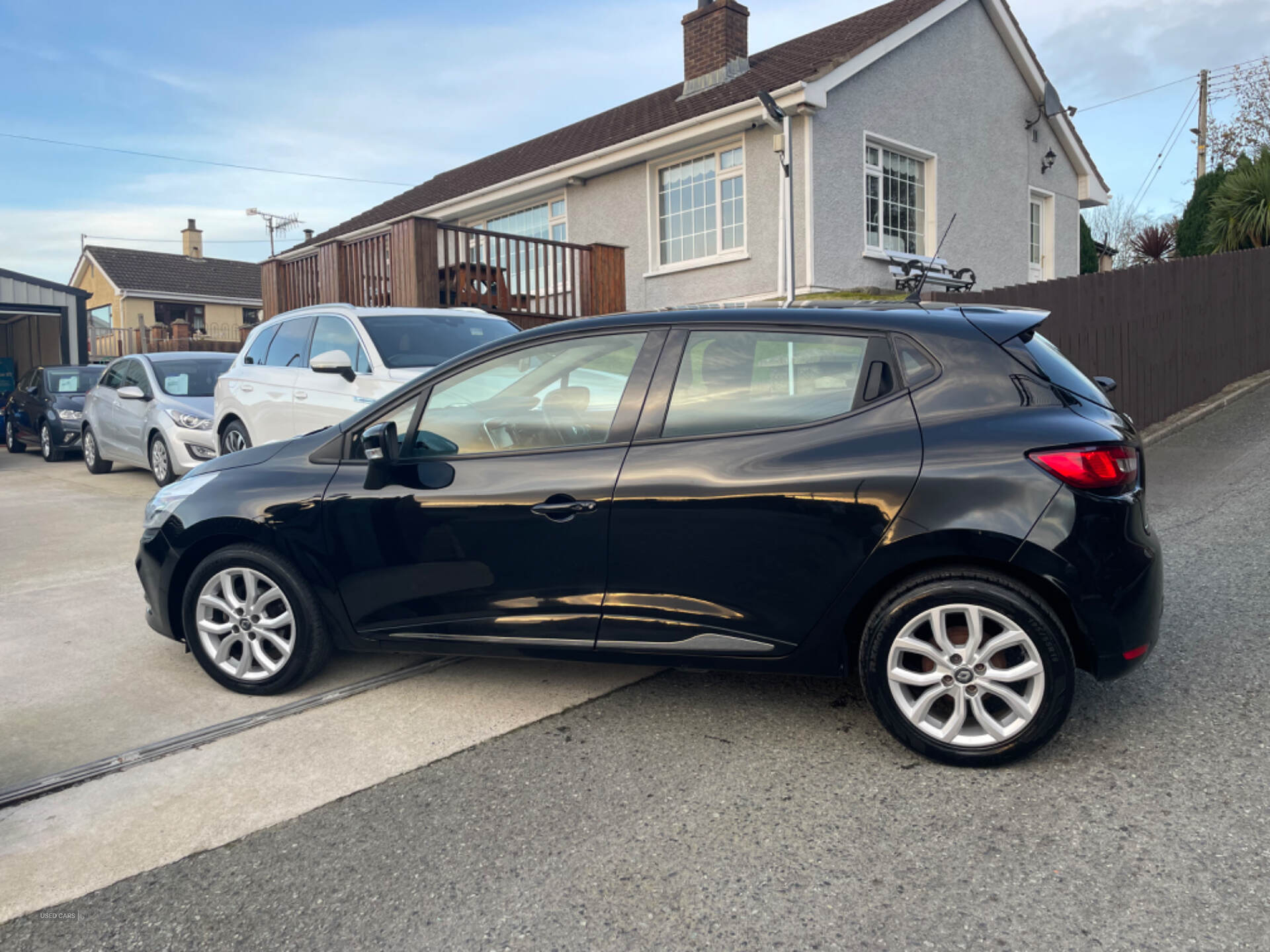 Jun 2017 Renault Clio 1.5 dCi 90 Dynamique Nav 5dr