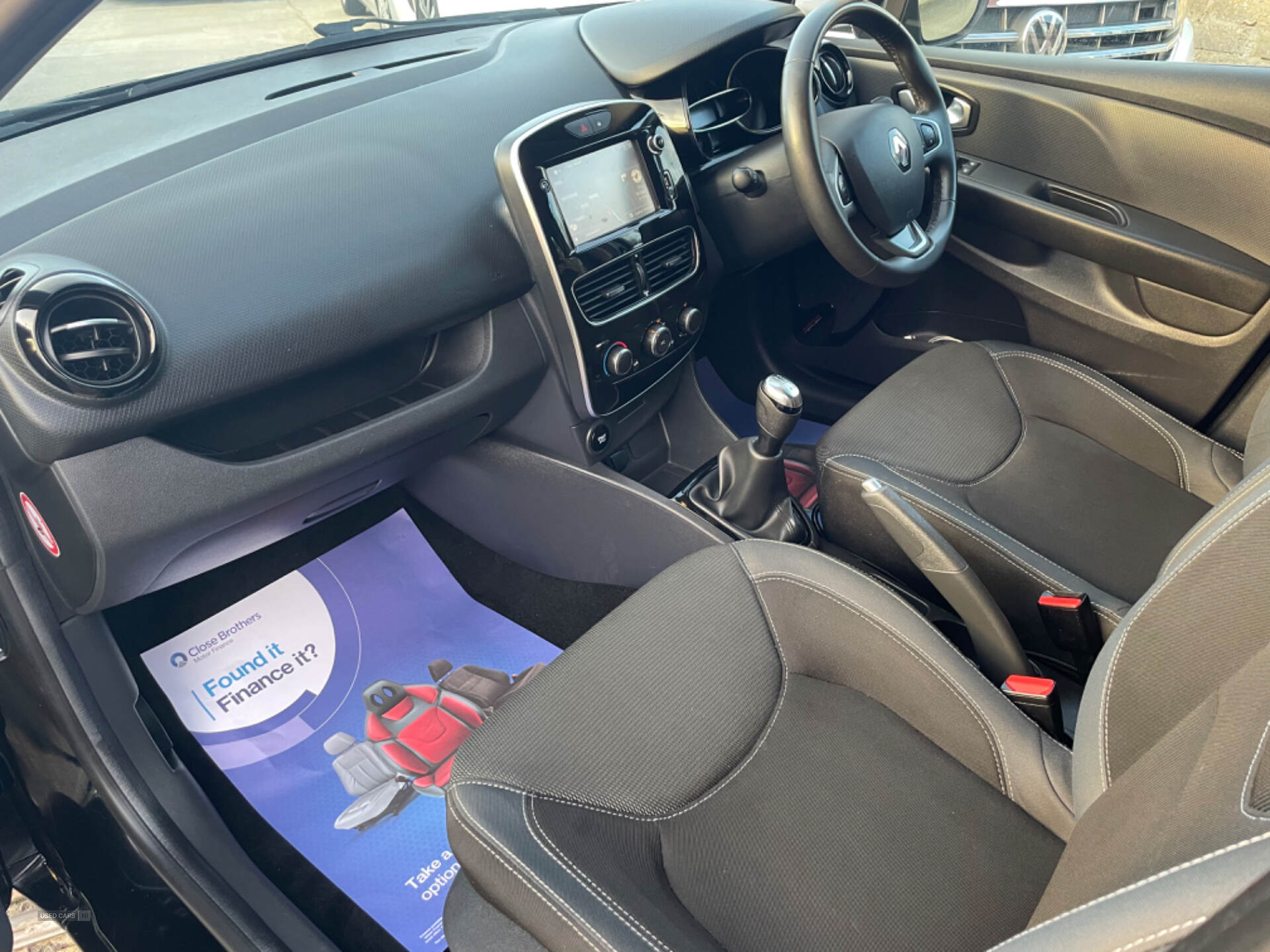 Jun 2017 Renault Clio 1.5 dCi 90 Dynamique Nav 5dr