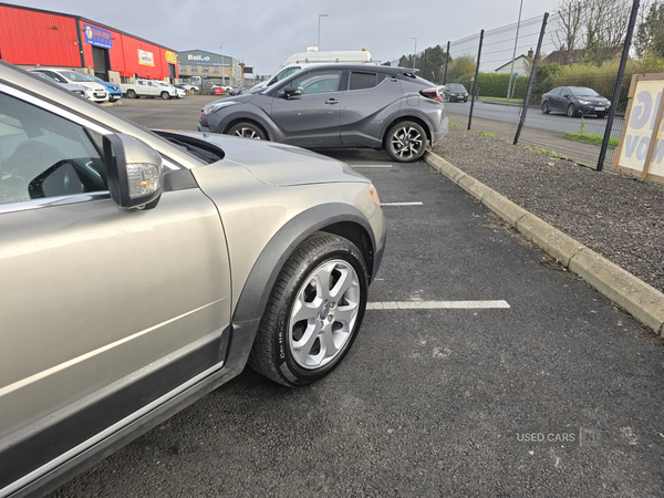 Volvo XC70 DIESEL ESTATE in Down