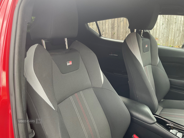 Toyota C-HR HATCHBACK in Down