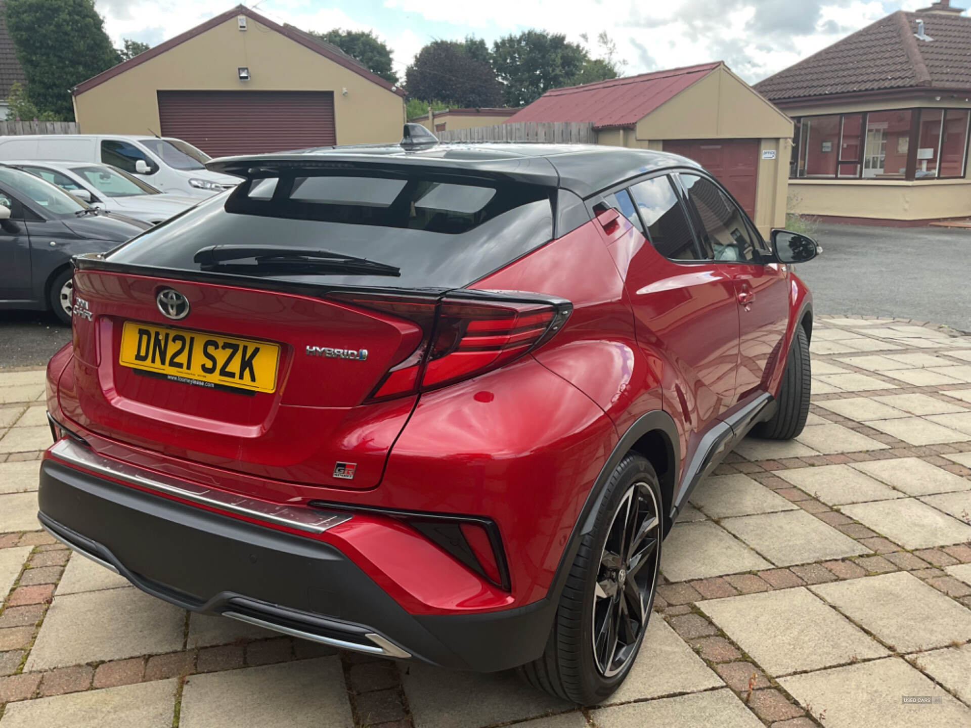 Toyota C-HR HATCHBACK in Down