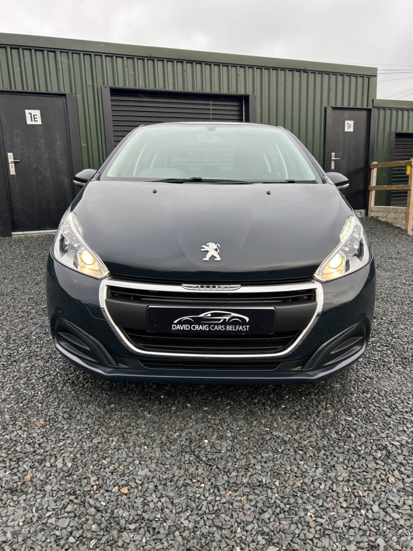 Peugeot 208 HATCHBACK in Down