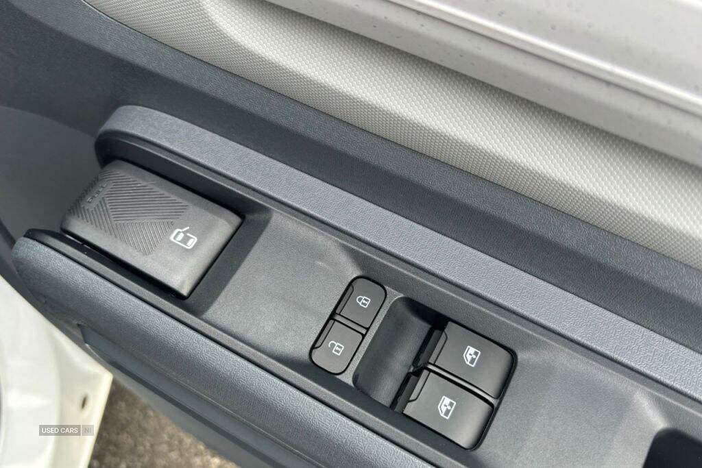 Feb 2021 Maxus eDeliver 5 Deliver 5 64kWh L2H1