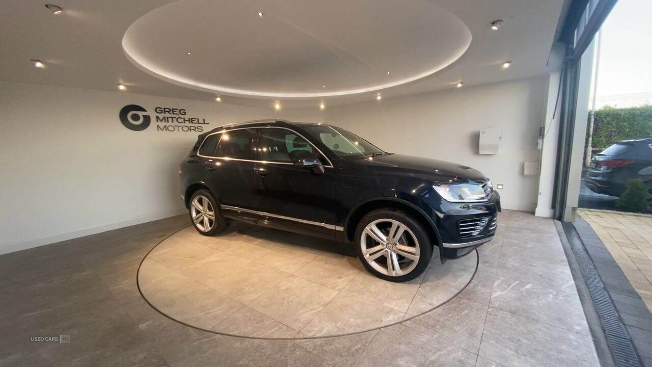 Oct 2017 Volkswagen Touareg 3.0 V6 TDI BMT 262 R-Line Plus 5dr Tip Auto