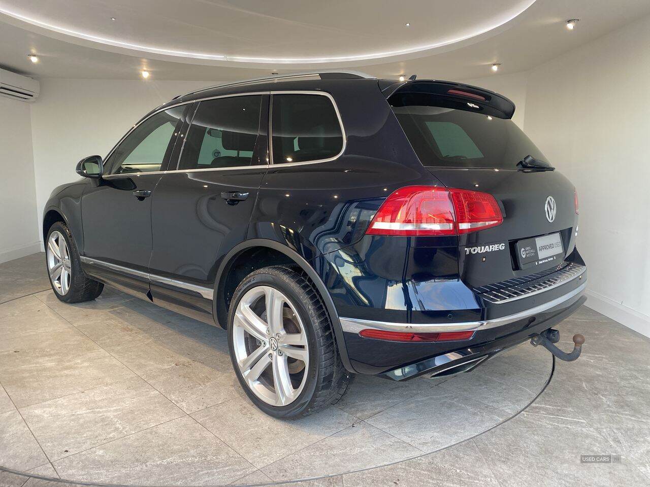 Oct 2017 Volkswagen Touareg 3.0 V6 TDI BMT 262 R-Line Plus 5dr Tip Auto