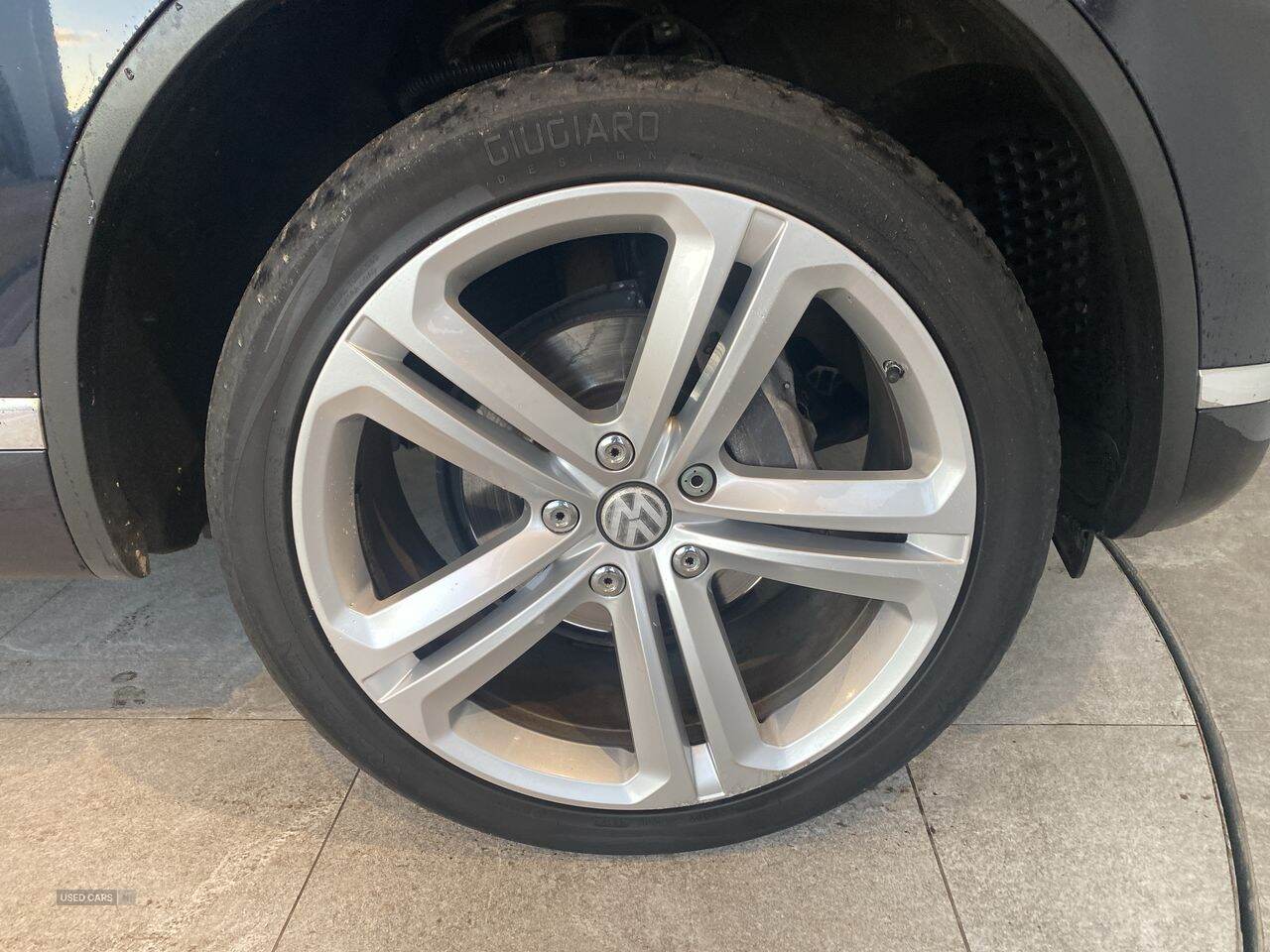 Oct 2017 Volkswagen Touareg 3.0 V6 TDI BMT 262 R-Line Plus 5dr Tip Auto