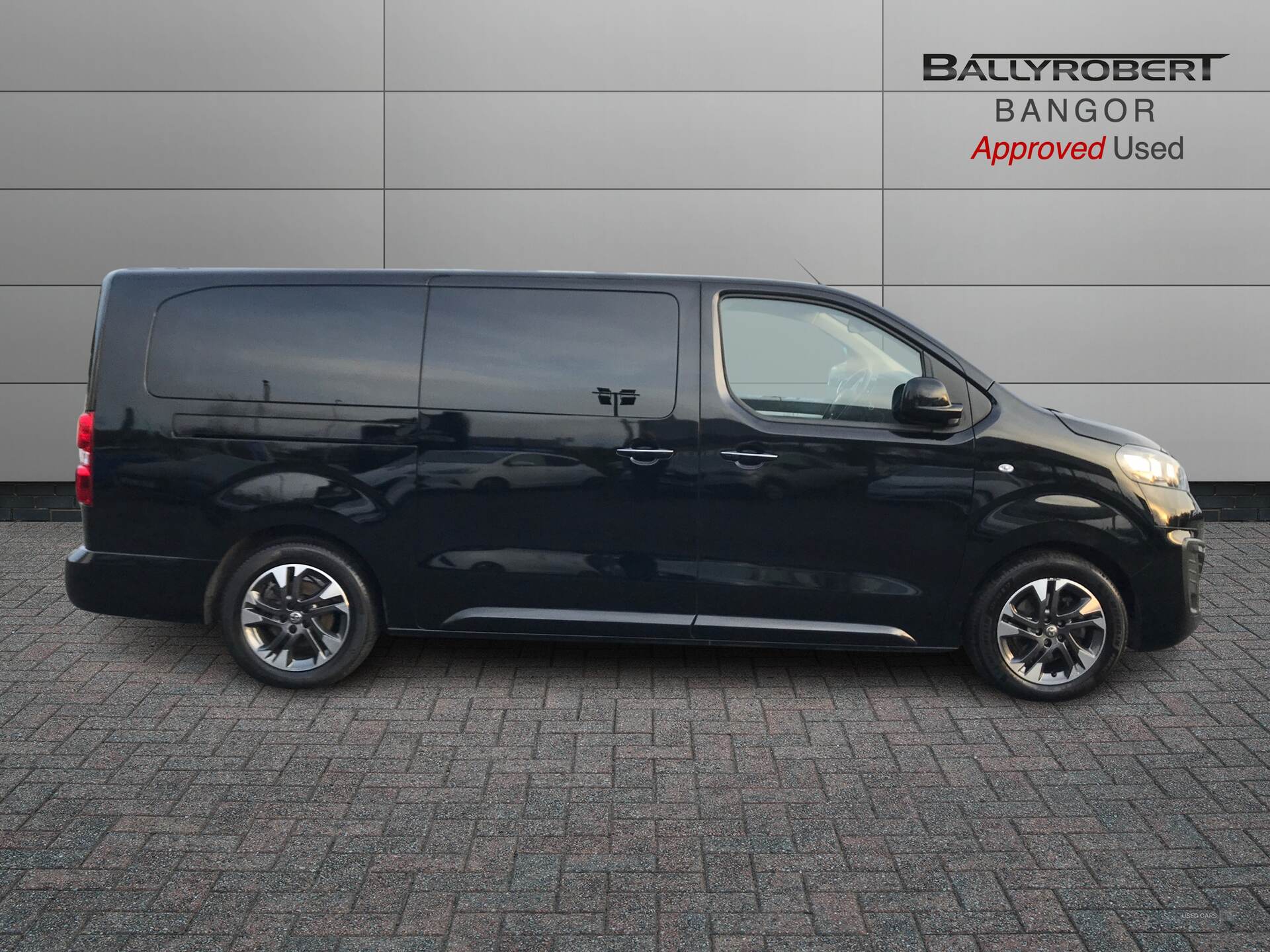 Jul 2023 Vauxhall Vivaro Life 100kW Ultimate L 50kWh 5dr Auto