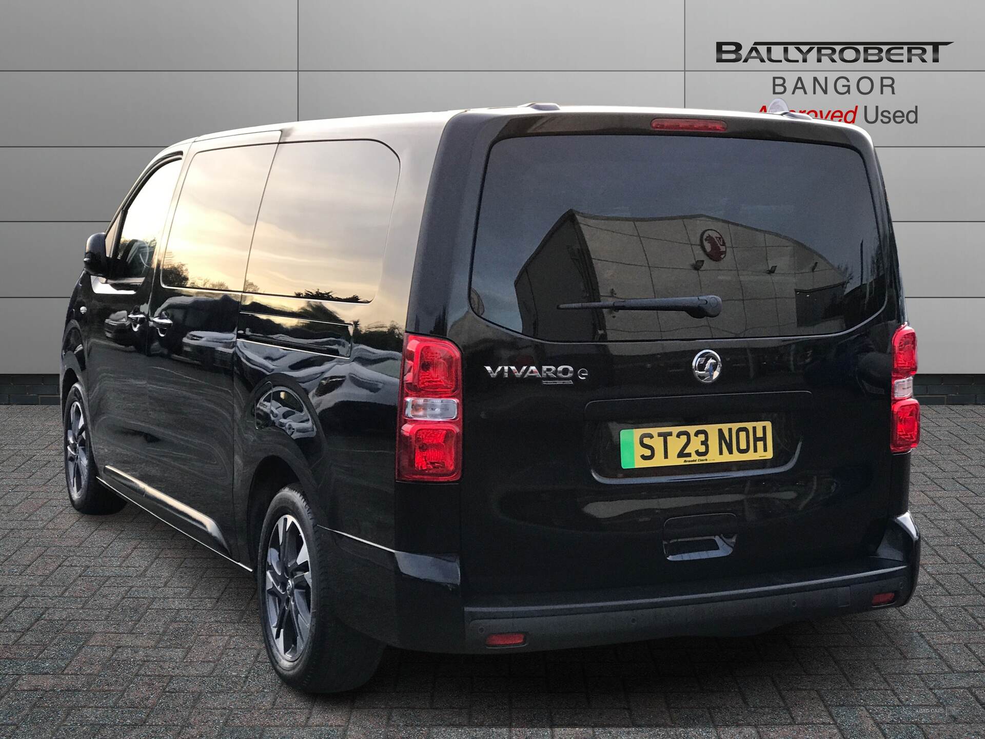 Jul 2023 Vauxhall Vivaro Life 100kW Ultimate L 50kWh 5dr Auto