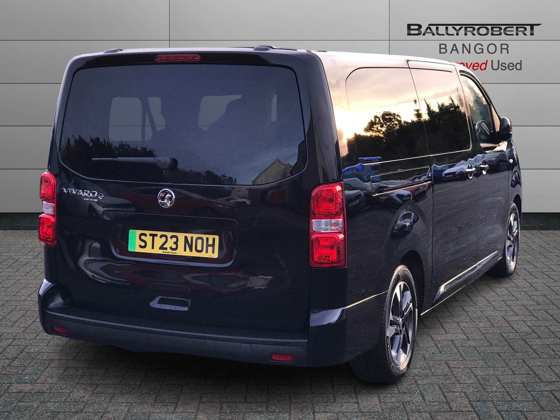 Jul 2023 Vauxhall Vivaro Life 100kW Ultimate L 50kWh 5dr Auto