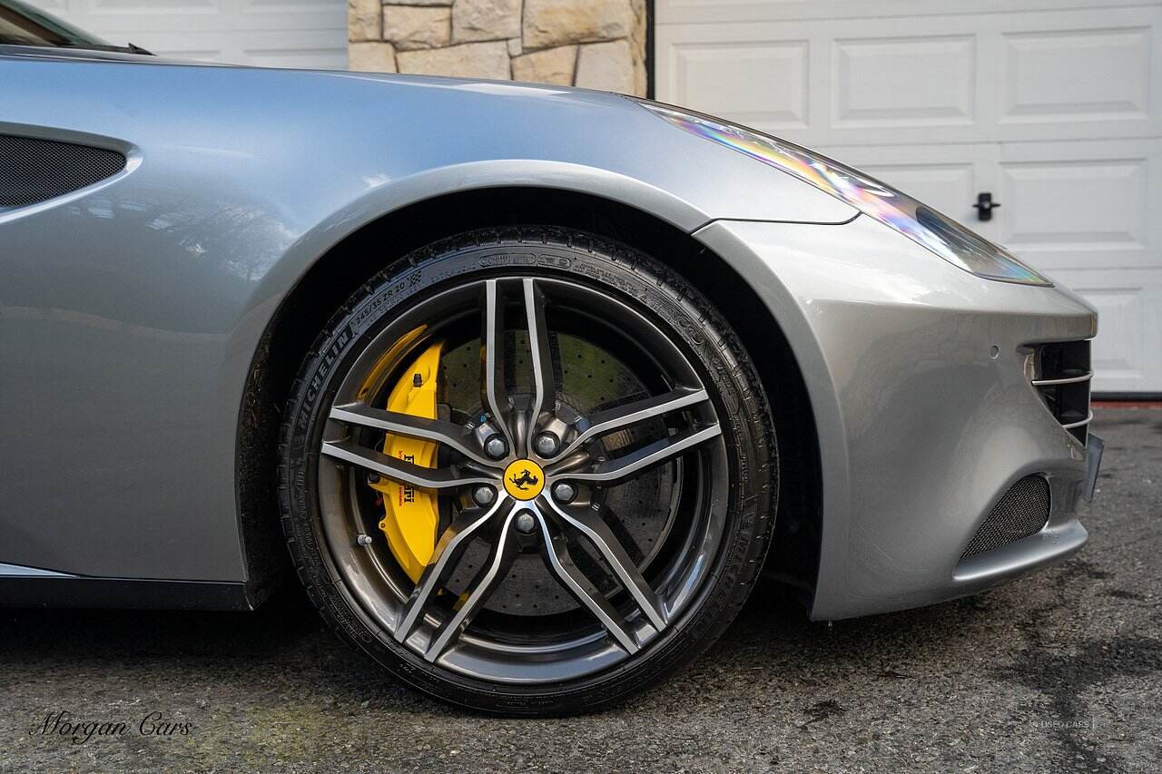 Dec 2011 Ferrari FF 2dr Auto