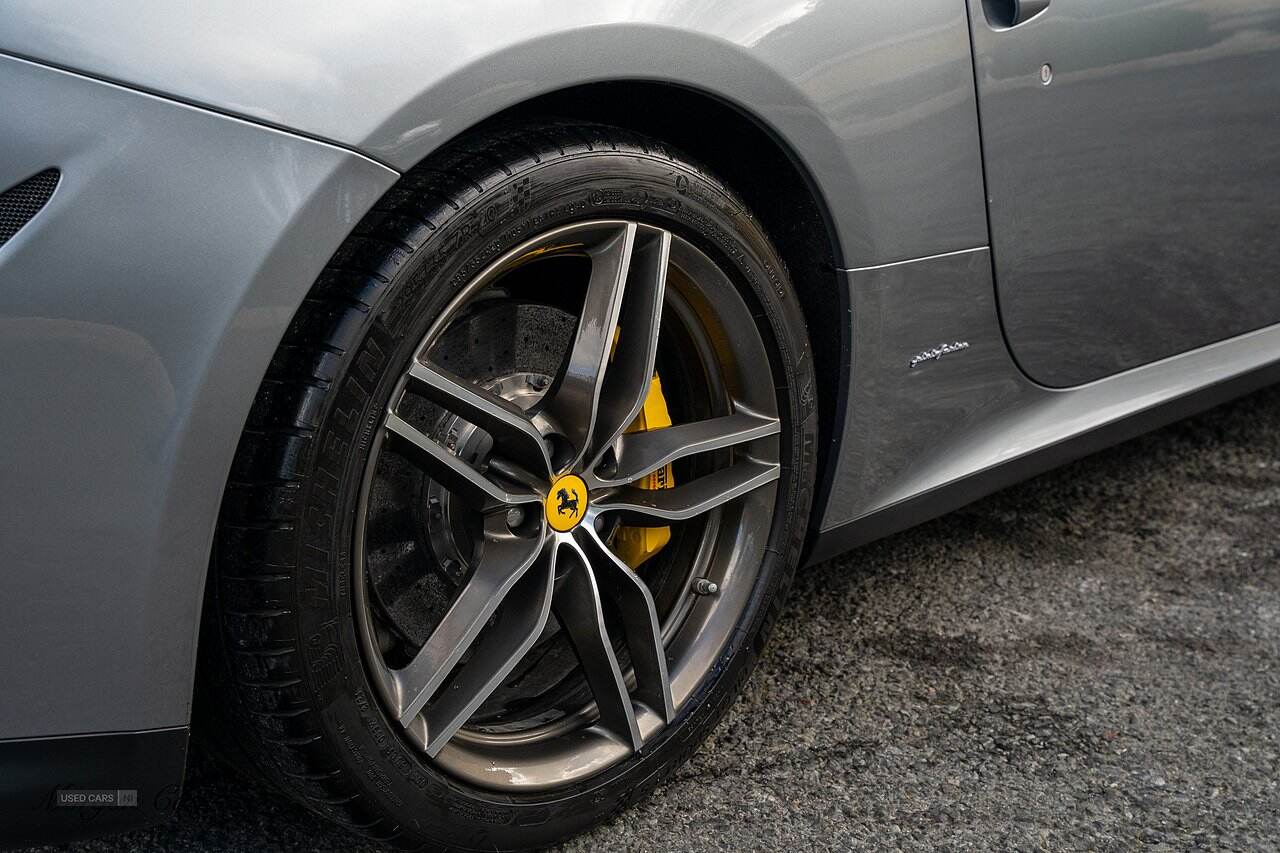 Dec 2011 Ferrari FF 2dr Auto