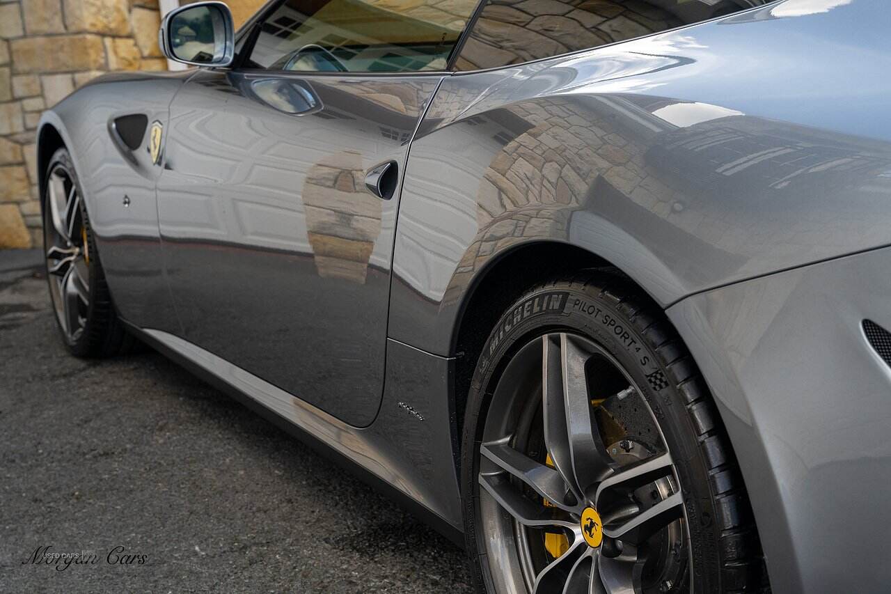 Dec 2011 Ferrari FF 2dr Auto