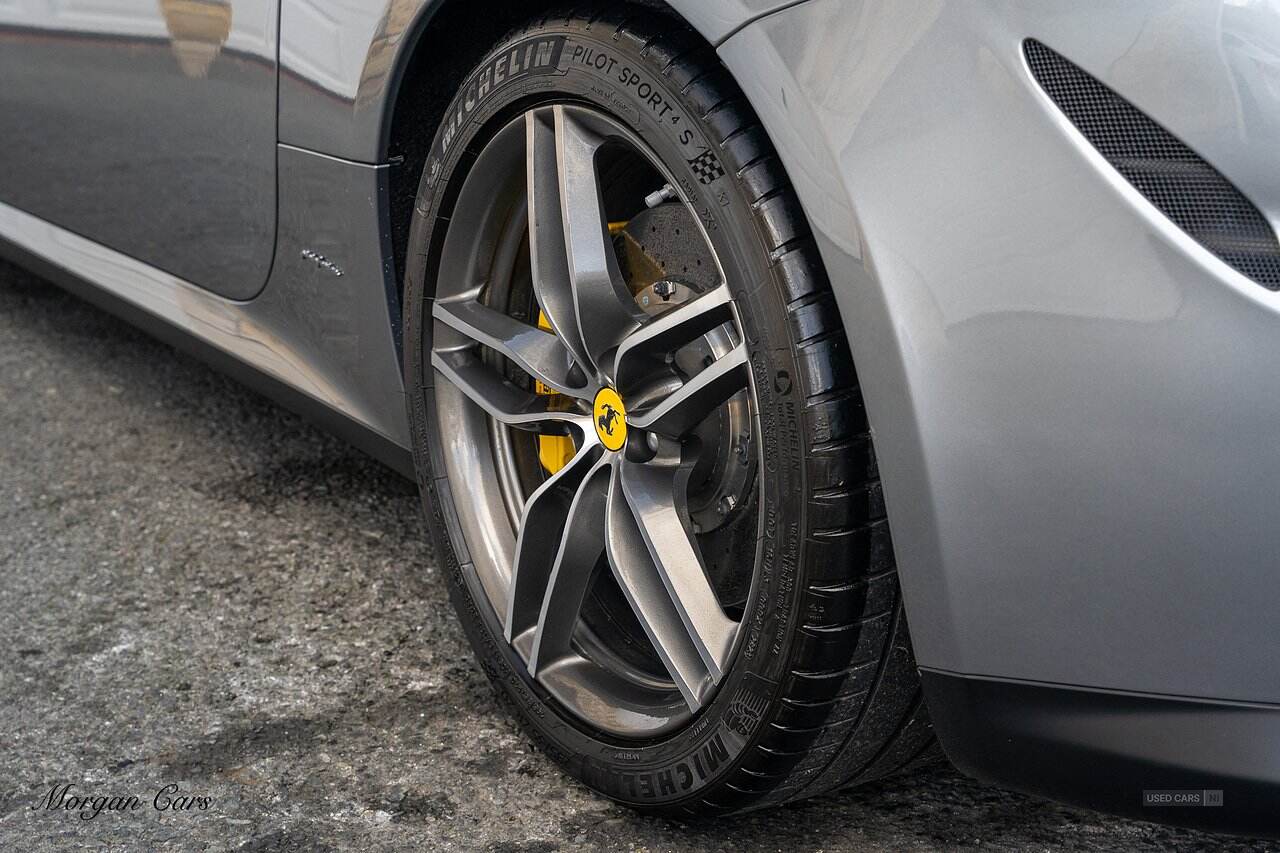 Dec 2011 Ferrari FF 2dr Auto