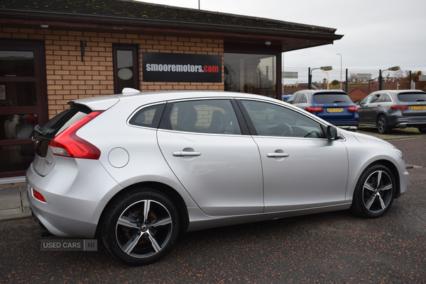 Volvo V40 HATCHBACK in Antrim