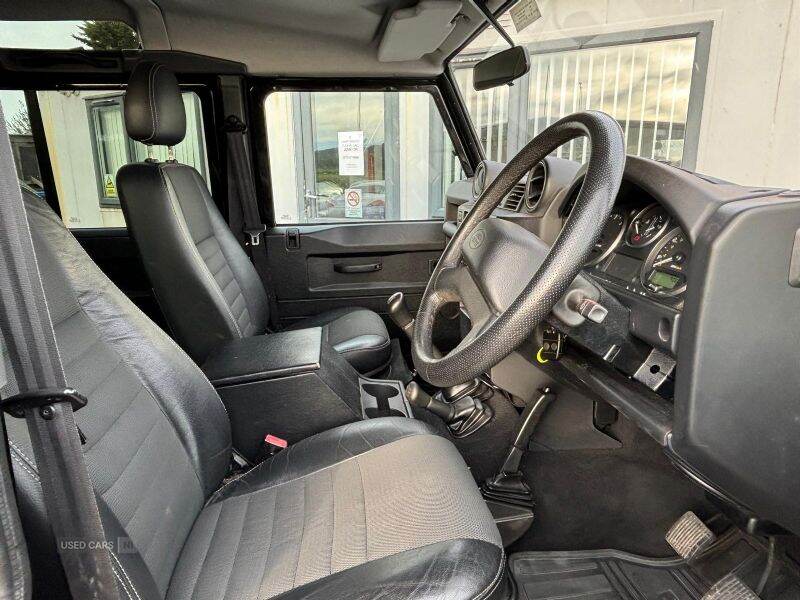 Jun 2010 Land Rover Defender XS Station Wagon TDCi