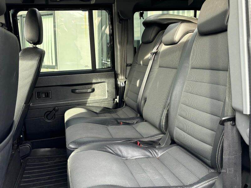 Jun 2010 Land Rover Defender XS Station Wagon TDCi