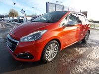 Peugeot 208 HATCHBACK in Down