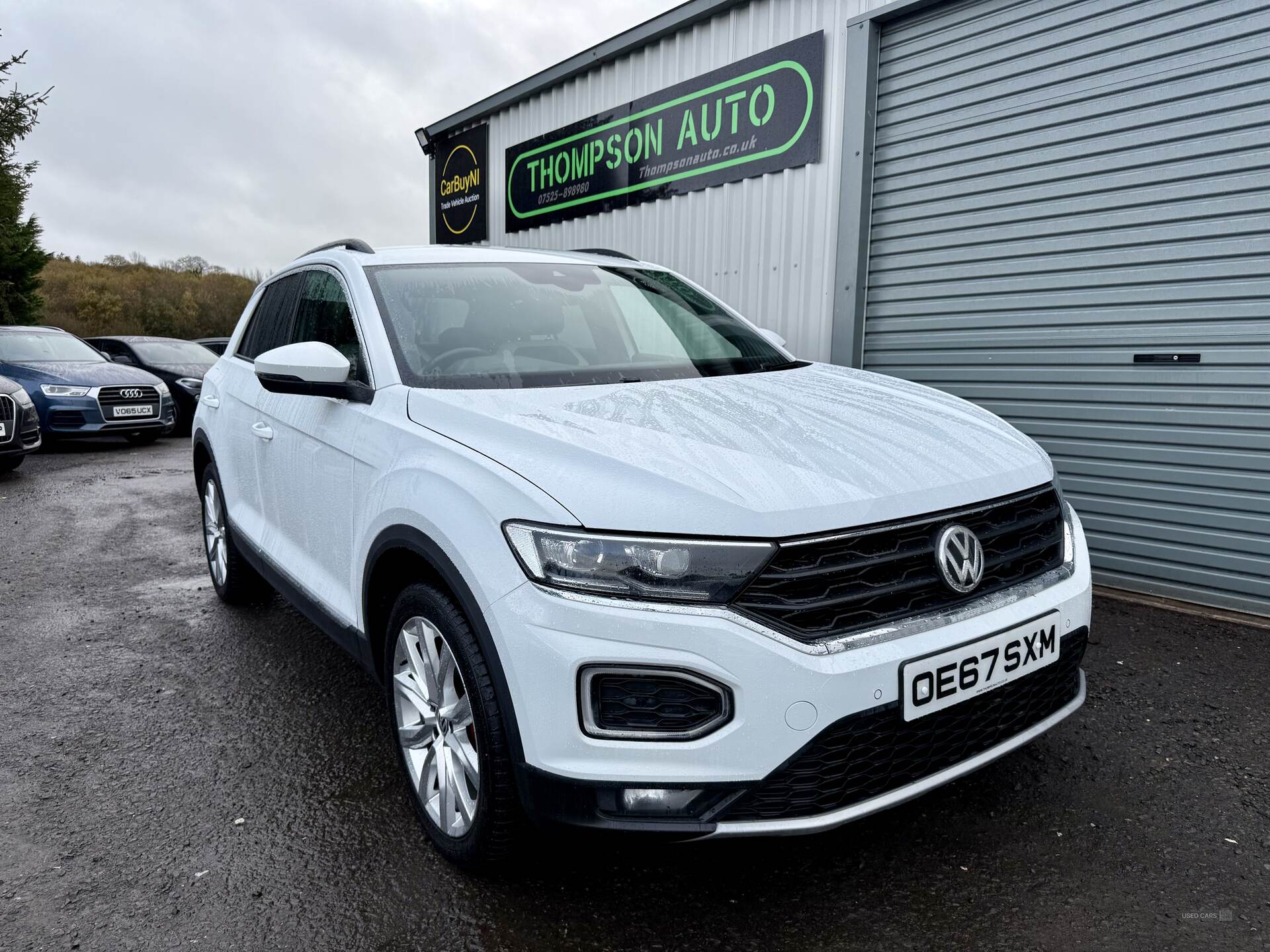 Volkswagen T-Roc HATCHBACK in Down