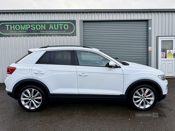 Volkswagen T-Roc HATCHBACK in Down