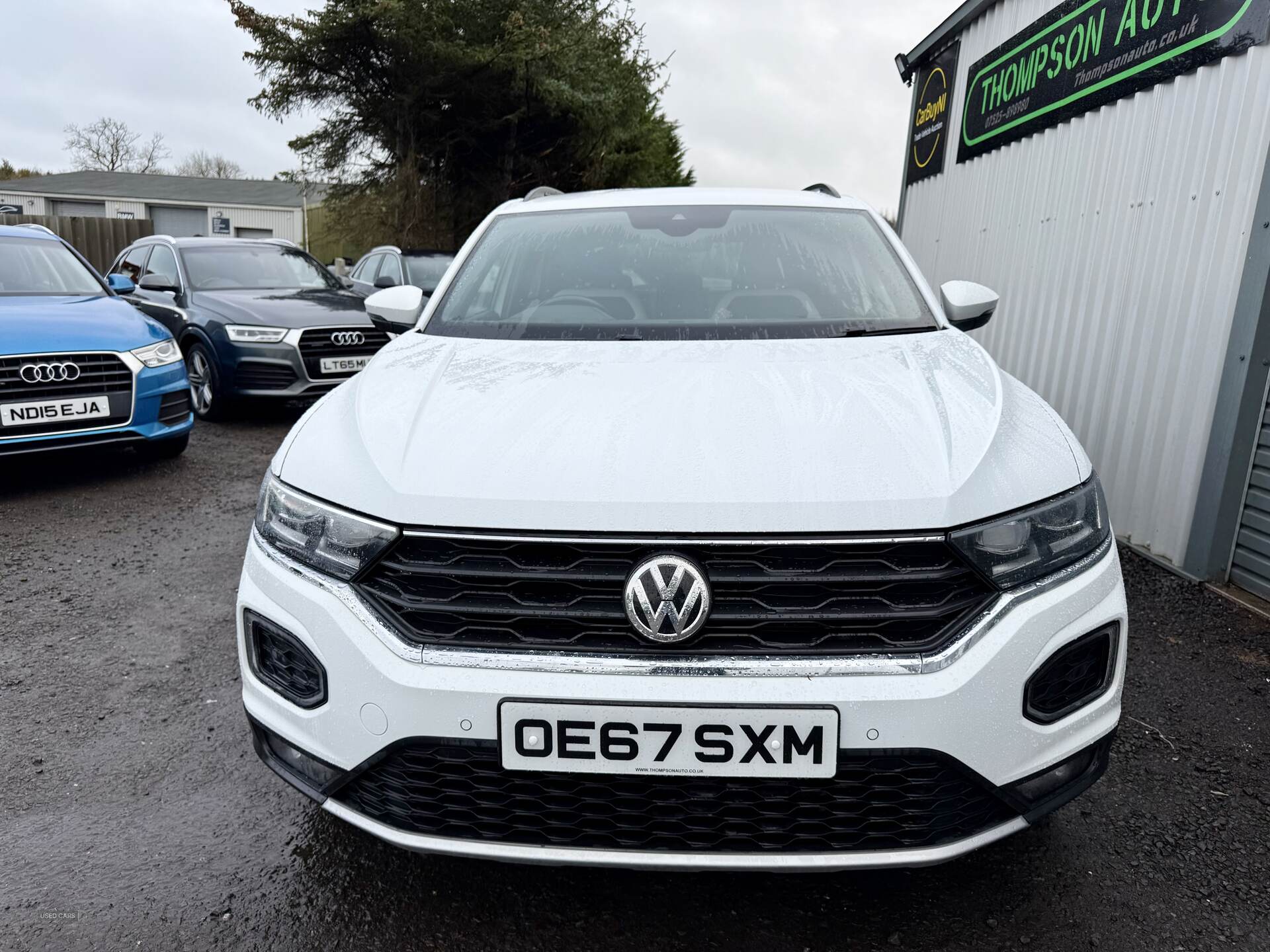 Volkswagen T-Roc HATCHBACK in Down