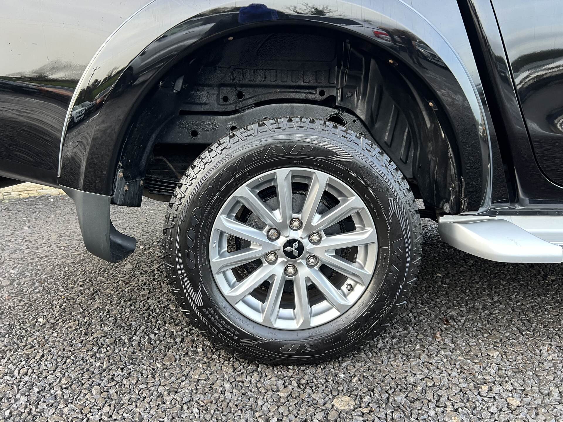 Aug 2019 Mitsubishi L200 Double Cab DI-D 178 Warrior 4WD Auto