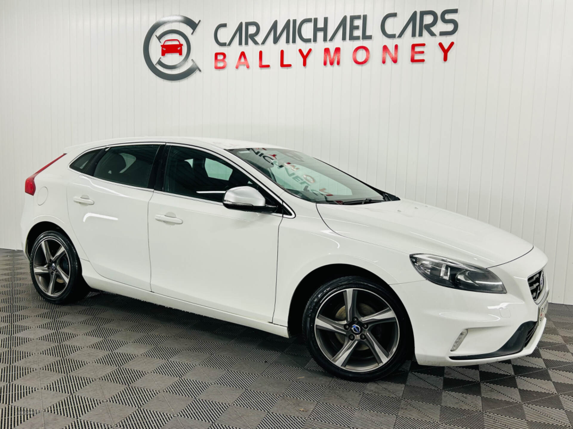 Volvo V40 DIESEL HATCHBACK in Antrim