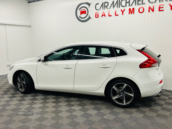 Volvo V40 DIESEL HATCHBACK in Antrim