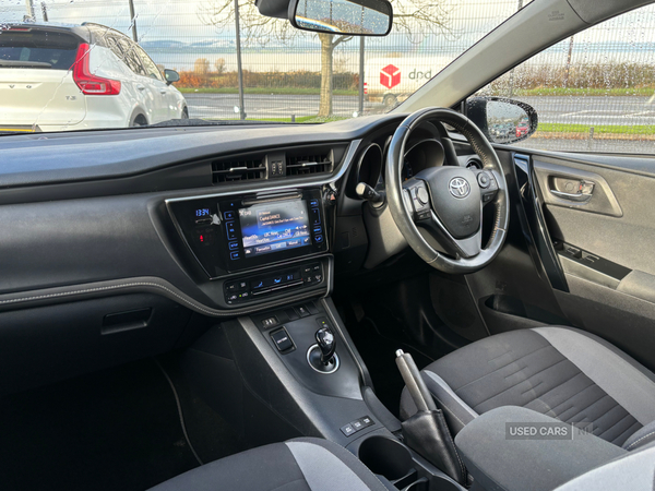 Toyota Auris HATCHBACK in Derry / Londonderry